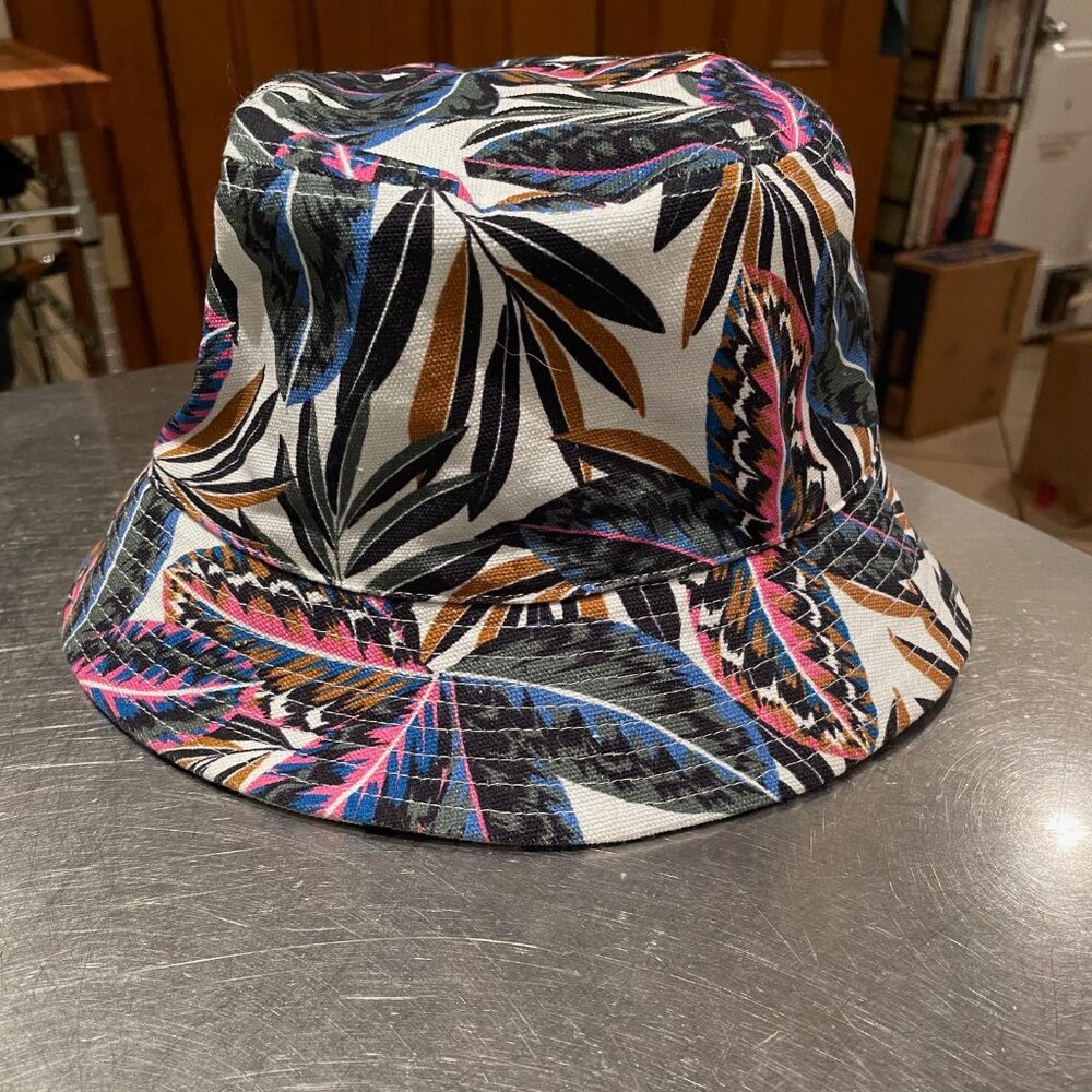 Perfect Condition: Canvas Bucket Hat